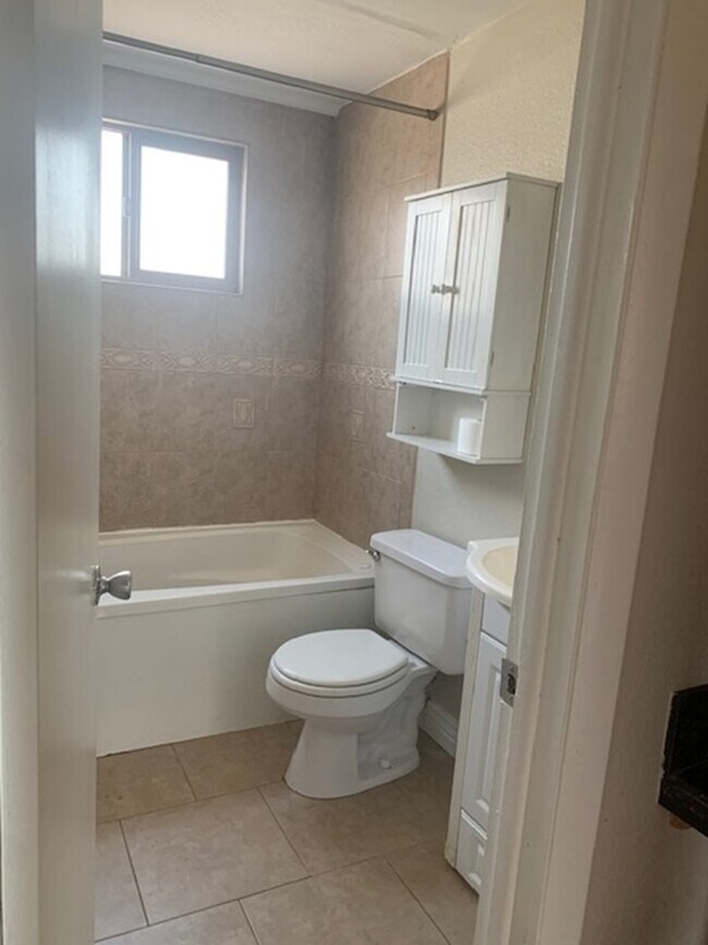 Photo - 558 N Washington St Unit 203