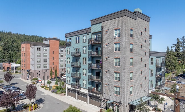 Photo - END OF SUMMER SPECIAL, ONE MONTH FREE! 3 B... Unit 112-306
