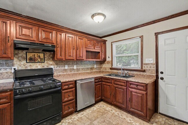 Photo - 1223 Walker Ave