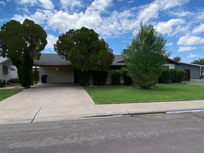 LANDSCAPING INCLUDED Tempe 3 Bed/ 1.75 Bath - LANDSCAPING INCLUDED Tempe 3 Bed/ 1.75 Bath House