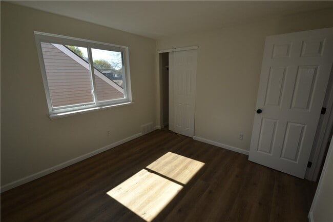 Photo - 405 Garfield Ave