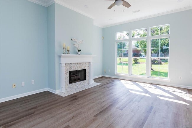 Photo - 9300 Greythorne Way