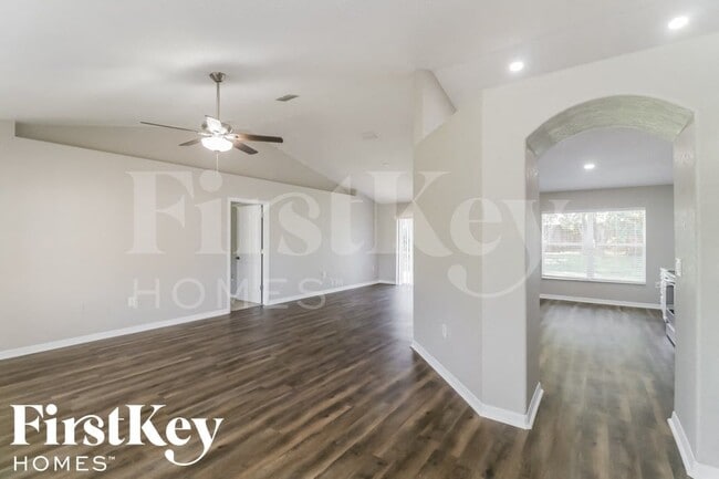 Photo - 11040 Red Coach St