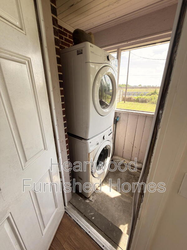 Photo - 3708 Hydrangea St