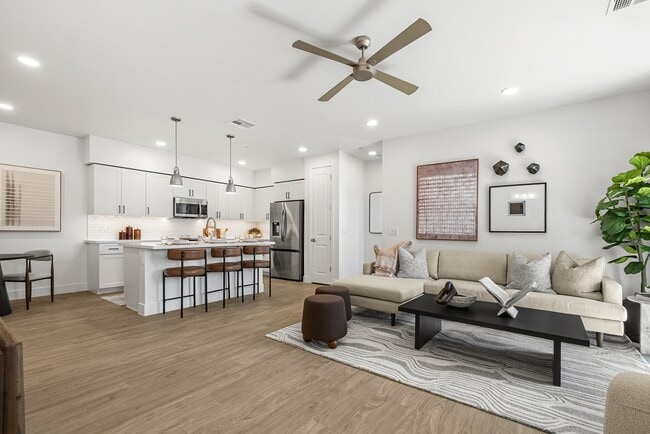 Photo - The Stately Avondale