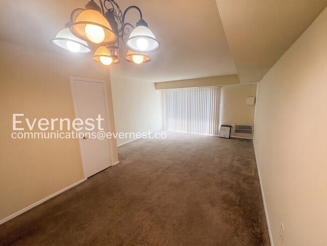 Photo - 2 Bed & 1.5 Bath Townhouse in Colonial Heights / Available Soon!