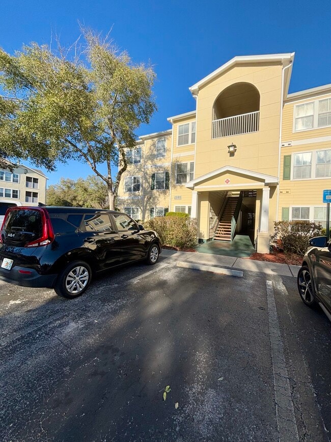 Building Photo - 18169 Sterling Gate Cir Unit Equestrian Condo 2/2