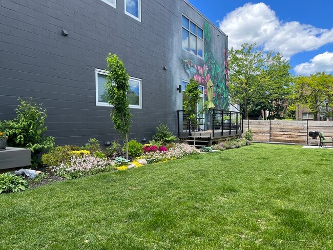 Fenced micro-park for all residents - Parker Alley Urban Living