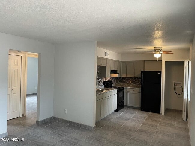 Photo - 1222 E Mountain View Rd Unit 112,211
