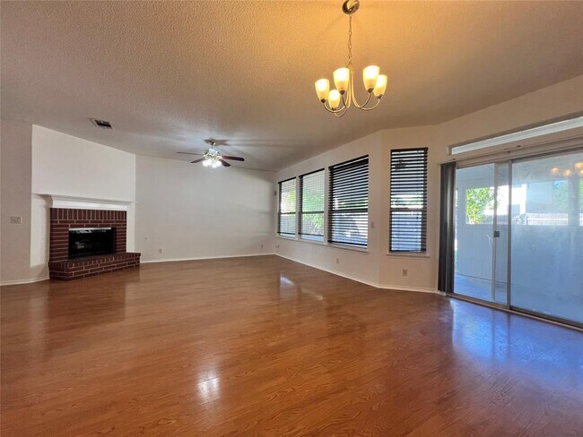 Photo - 1525 Natural Bridge Ln