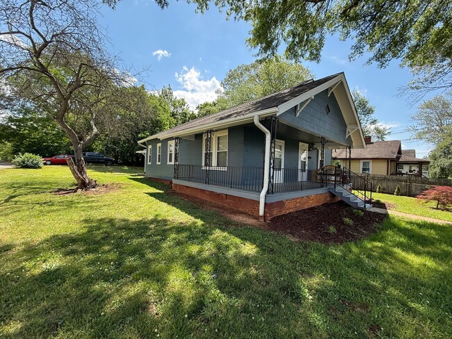 One Bedroom Bungalow - One Bedroom Bungalow Townhome