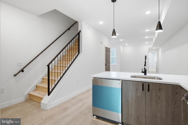 Building Photo - 2326 N 16th St Unit 3