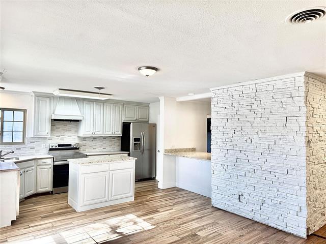 Photo - 4084 Purdue Ave