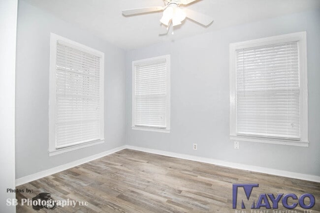 Photo - 3 bedroom 1.5 Bath house newly remodeled!