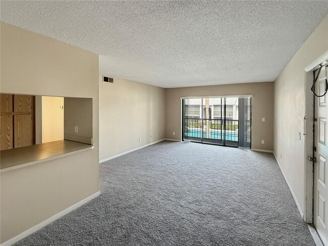 Photo - 1627 S Pine Ridge Cir Unit 1627