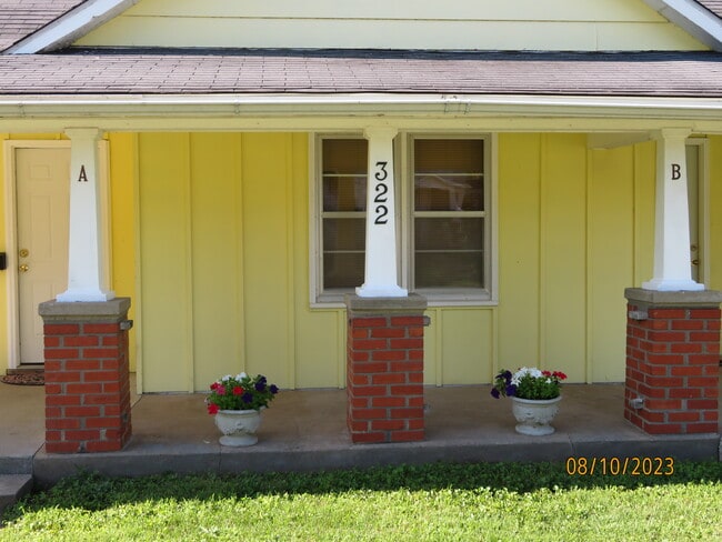 Photo - 322 McGoodwin Ave