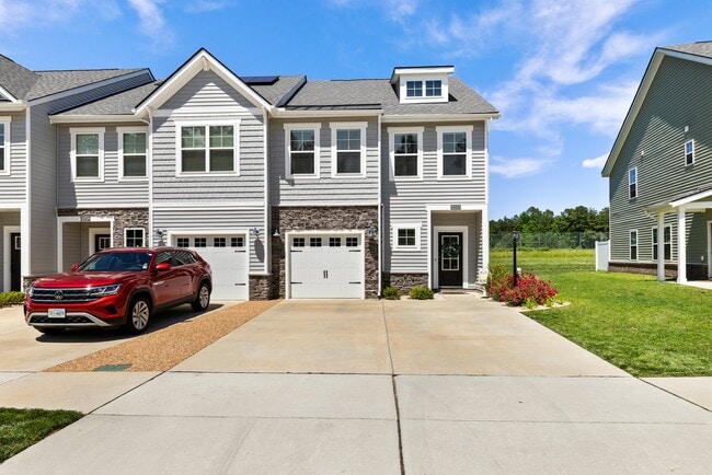 Photo - 12533 Petrel Xing Townhome