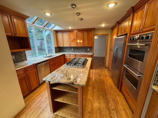 Photo - 3Bd/2.5Ba Sammamish House
