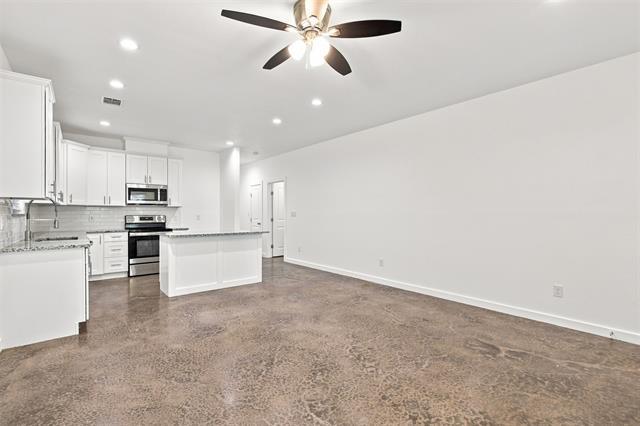 Photo - 104 E Forest Ave