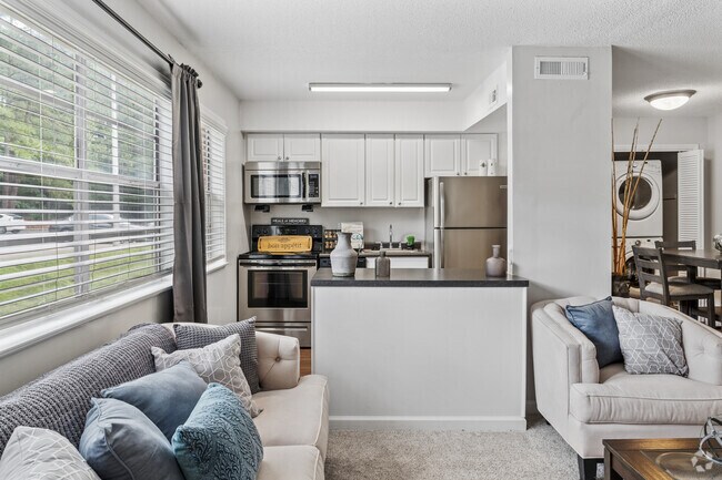 Majestic -2BR, 1BA - 900SF - Kitchen