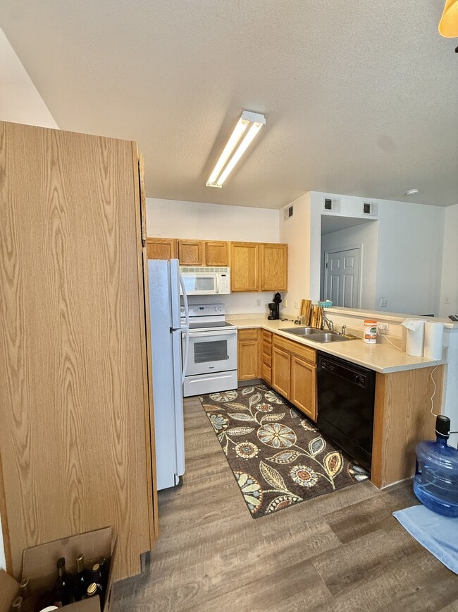 Photo - 3002 W Elizabeth St