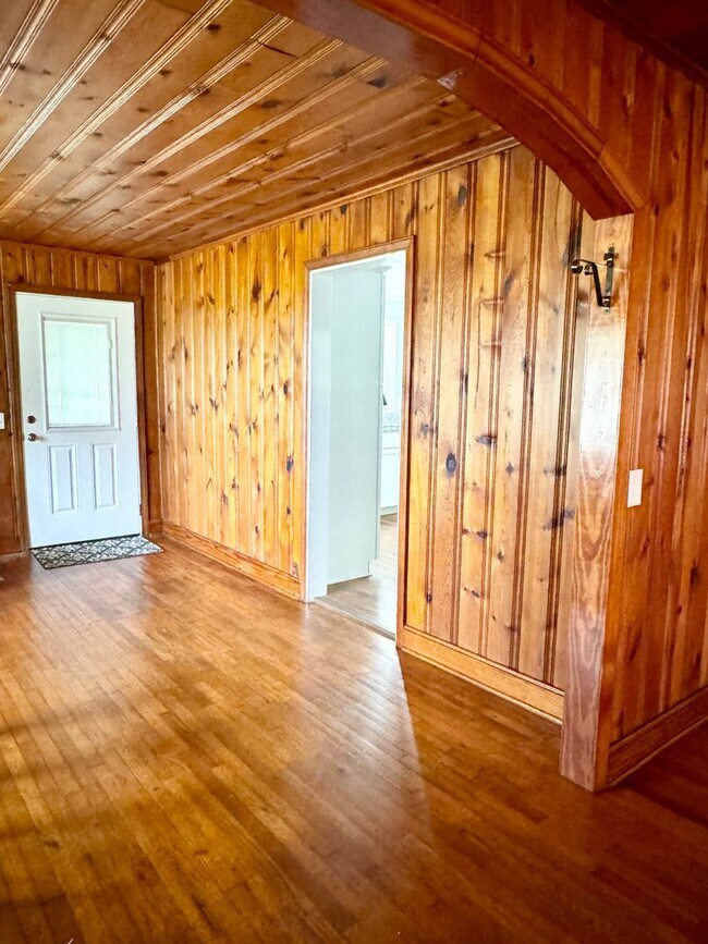 Photo - Move in ready! Fully Renovated with attent...