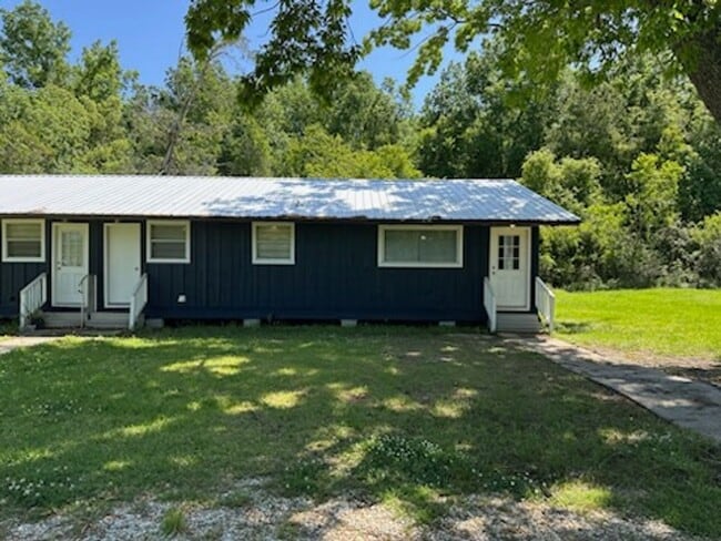 Photo - 715 Hewitt Rd Unit 715 Hewitt Road, #B