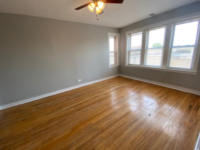 Photo - 3723-3729 W Grand Ave Unit 3725-2S