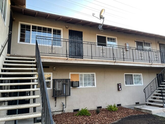 Side of Gated Bldg. - 10040 Pomering Rd Unidad #E