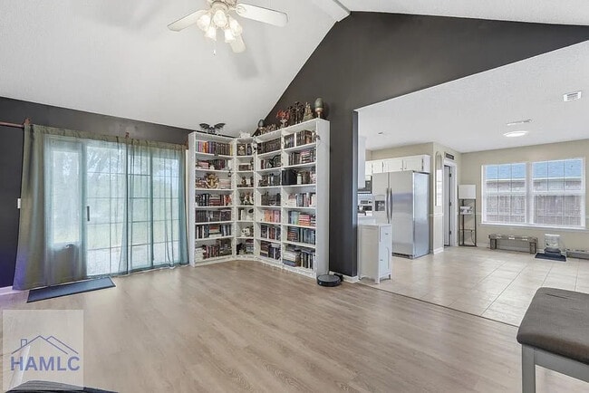 211 Wentworth Way
