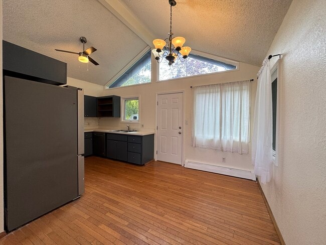 Photo - 1233 Crescent Dr