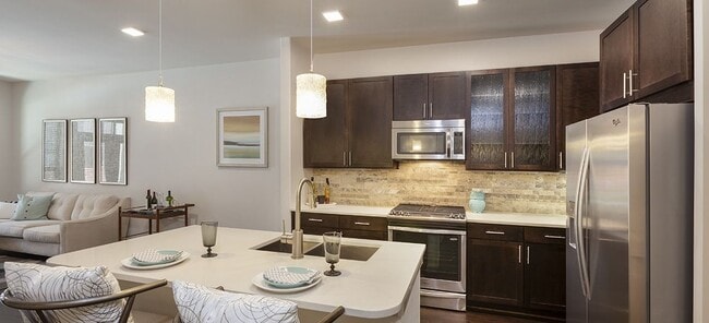 Building Photo - Now Leasing: ½ Month FREE Rent Available Unit MGH1 Rental