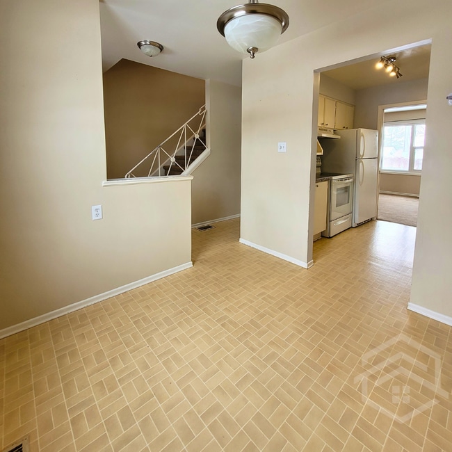 Photo - 2-Bedroom Townhouse available in Tillsonburg!!