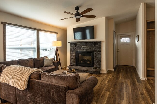 Photo - 188 Walleye Rd