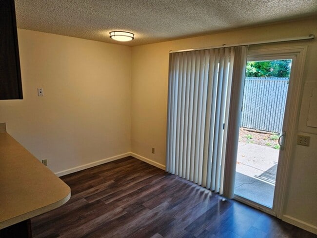 Photo - ft.cvllc01* Unit 42