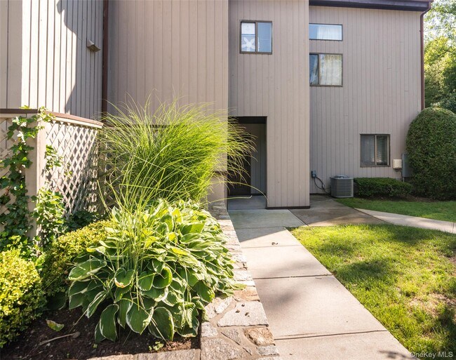 Photo - 327 N Greeley Ave