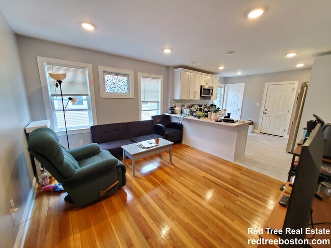 Photo - 9 Elmira St Condo Unit 2