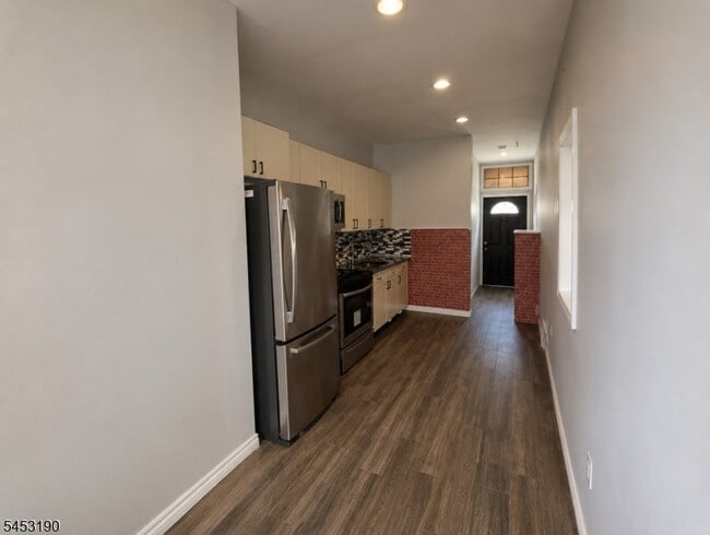Photo - 35 Lentz Ave
