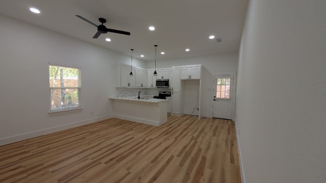 Photo - 2212 Henry St Unidad A
