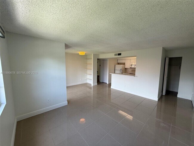 1253 SW 46th Ave Unit 1608