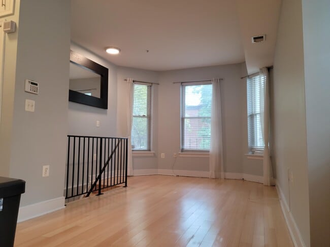Photo - 1106 Columbia Rd NW