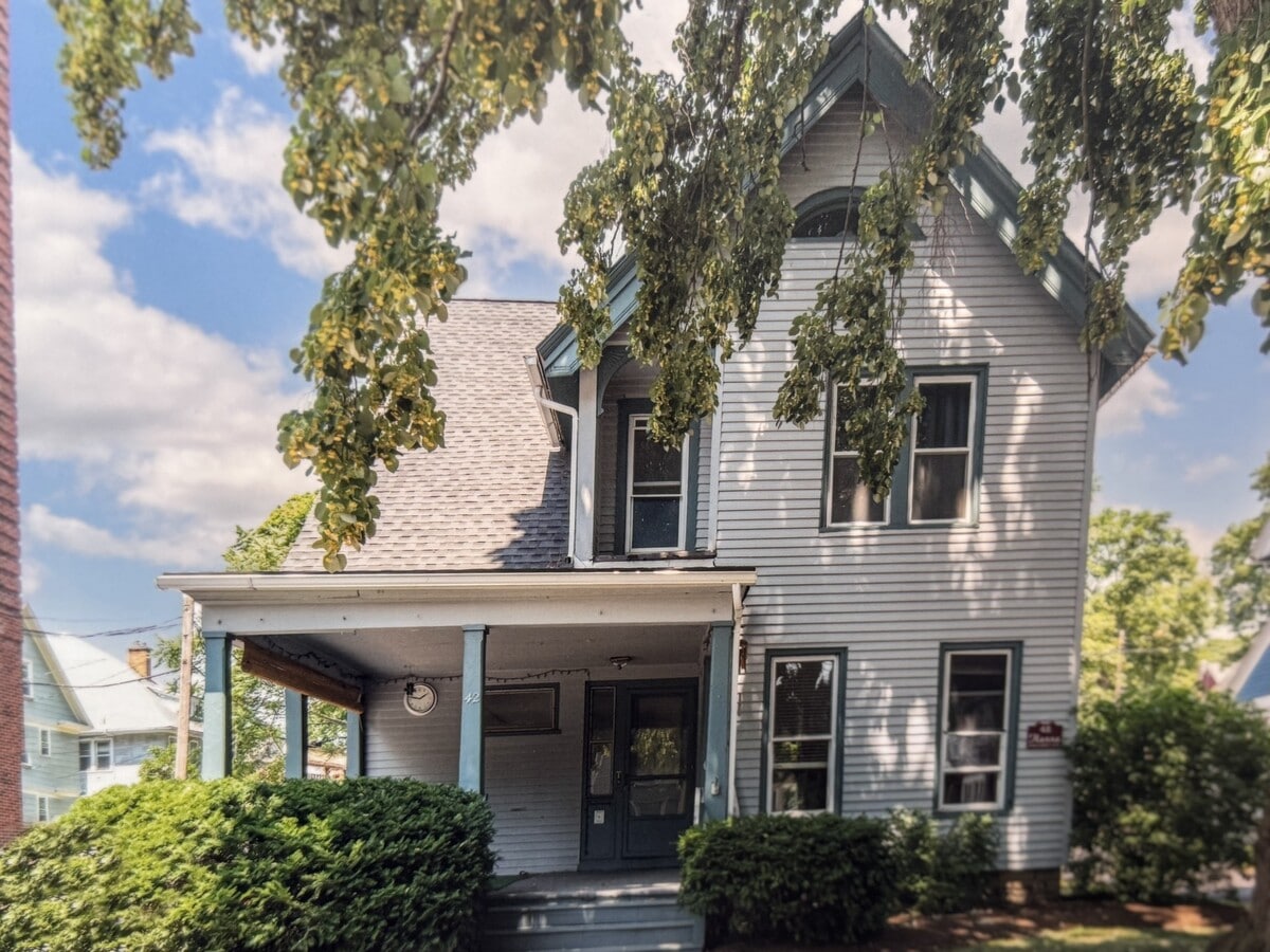 Calle Brighton 42. - 42 Brighton St