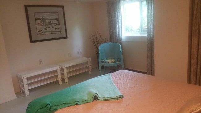 Photo - 186 White St