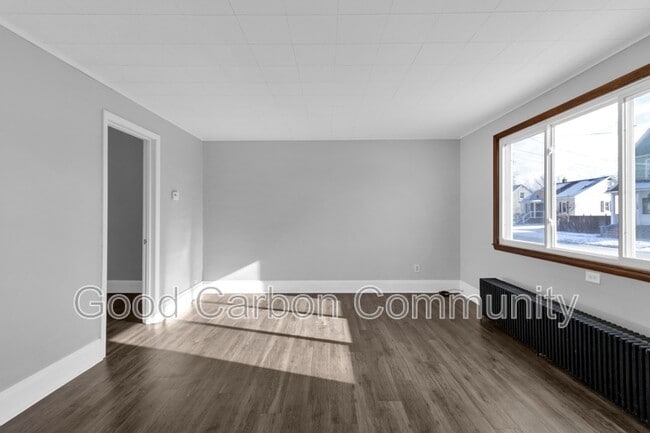 Photo - 765 Oliver St Unit 2