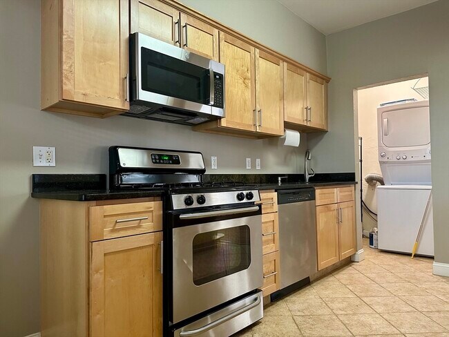 Photo - 22 Sewall St Unidad 2