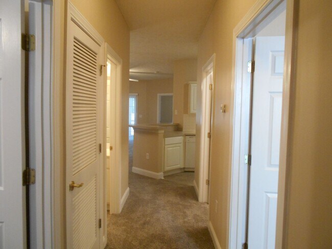 Photo - 3 bedroom, 2 bath condo at Fountain Pointe Unit 103