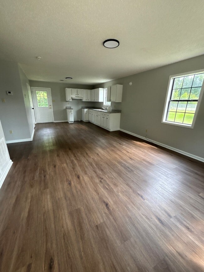 108 N Bond Ave Unit 1