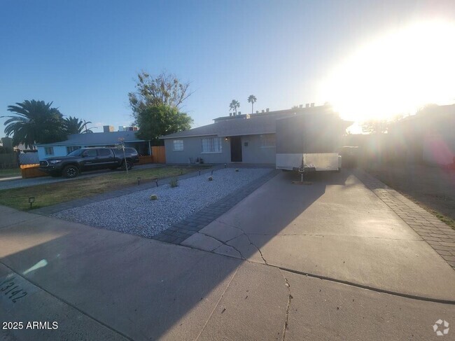 Building Photo - 3142 N 24th Dr Rental