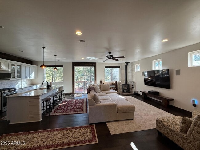 Building Photo - 3053 S Oraibi Ovi