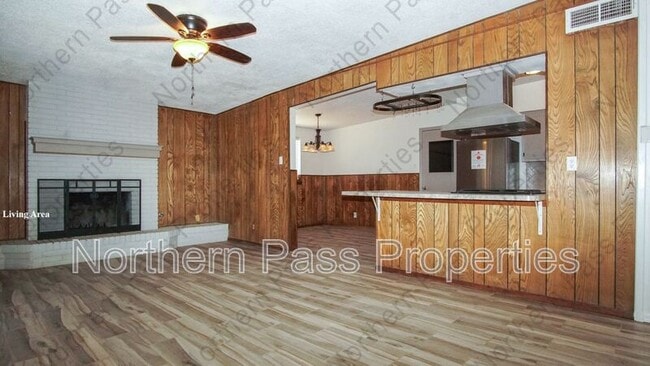 Photo - 9304 Lait Dr